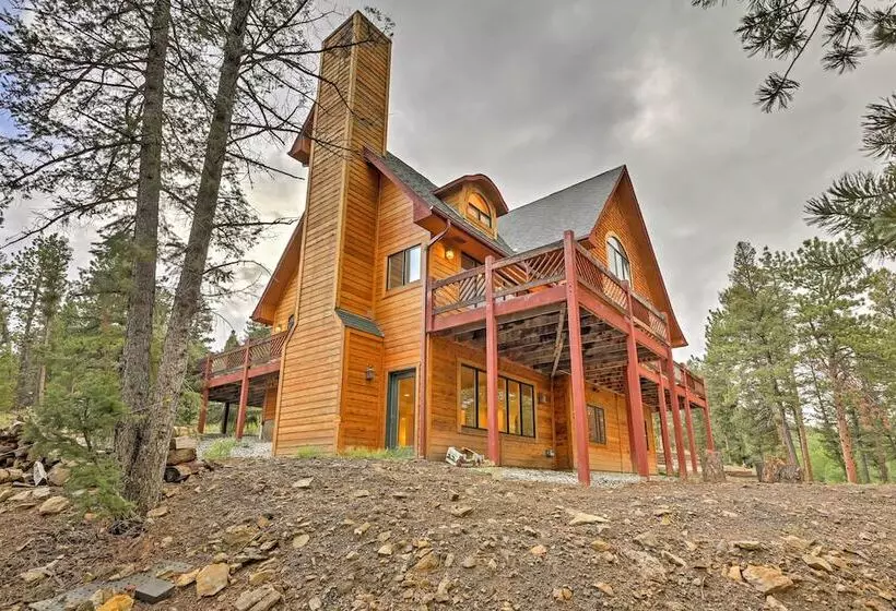 Expansive Hartsel Home W/ Mtn Views Near Hiking