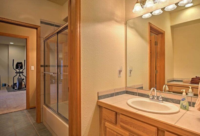 Expansive Hartsel Home W/ Mtn Views Near Hiking