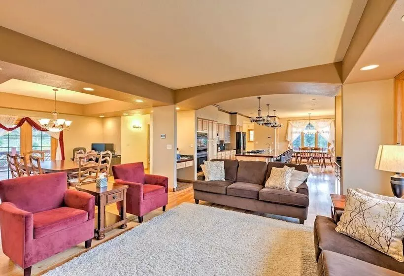 Expansive Hartsel Home W/ Mtn Views Near Hiking