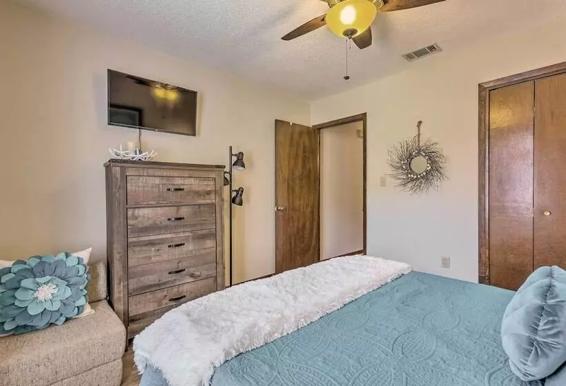 Close To Beaches   Family Friendly Home W/ Pool!