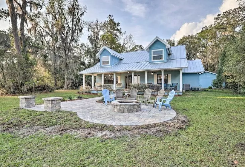 Gorgeous Waldo Home W/ Dock On Santa Fe Lake!