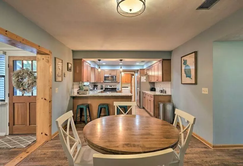 Gorgeous Waldo Home W/ Dock On Santa Fe Lake!