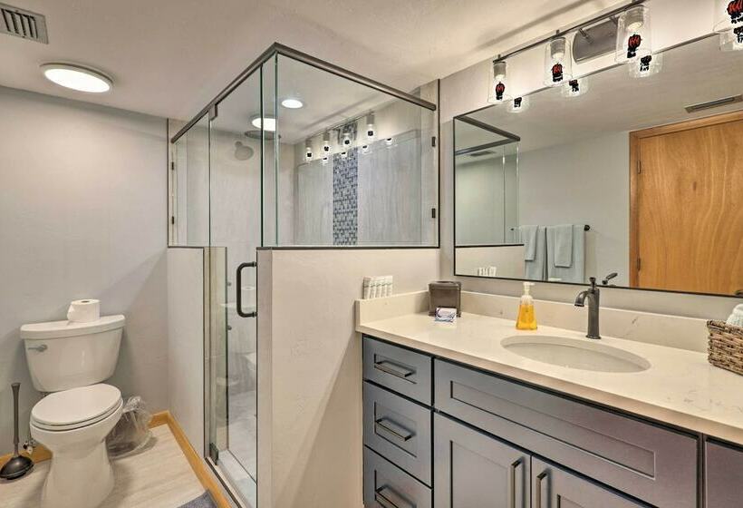 Gorgeous Waldo Home W/ Dock On Santa Fe Lake!