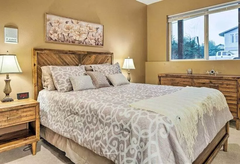 Ketchikan Home: Bay Views, 1/2 Mi To Hiking Trails