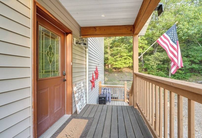 Lake View Home In Blue Eye W/ Hot Tub & Fire Pit!