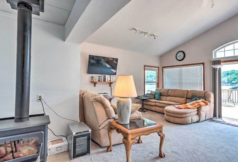 Lakefront Family Retreat W/ Boat Slip & Dock!