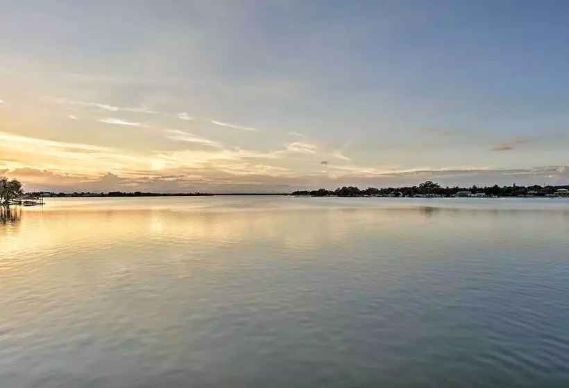 Lakefront Florida Retreat   Pool Table & Boat Dock