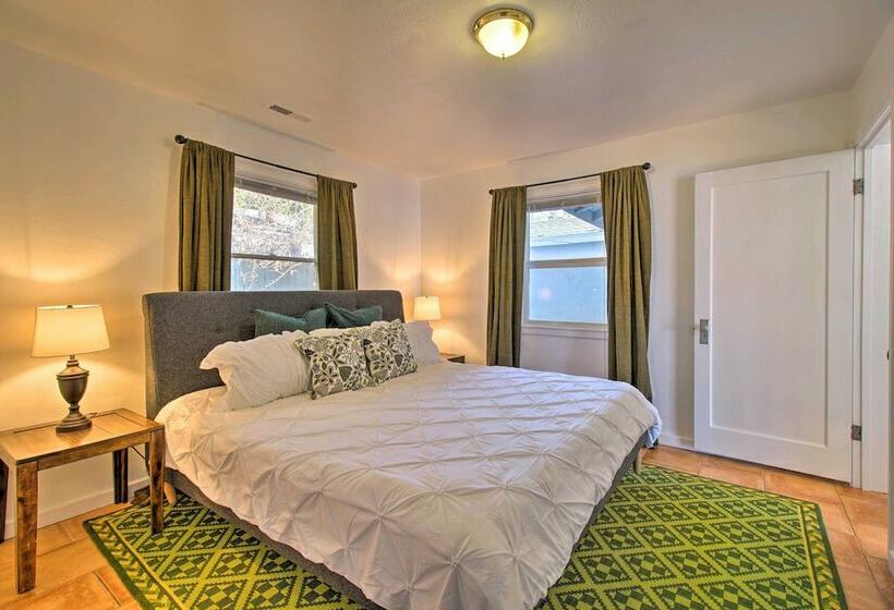 Lakefront Sanctuary W/ Mount Konocti Views