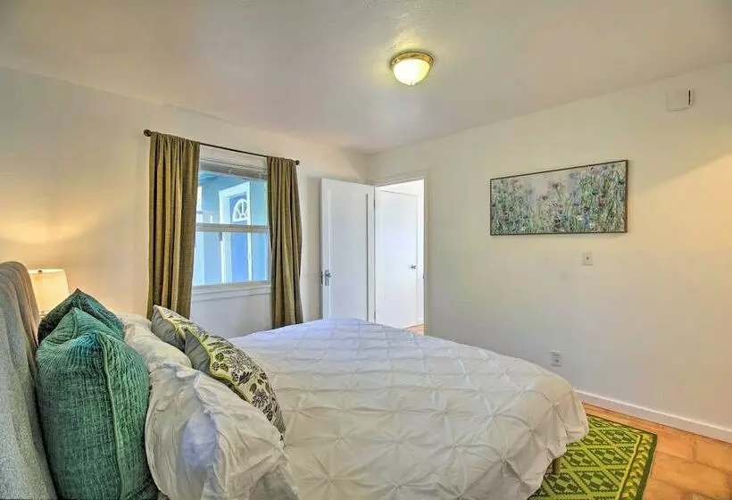 Lakefront Sanctuary W/ Mount Konocti Views