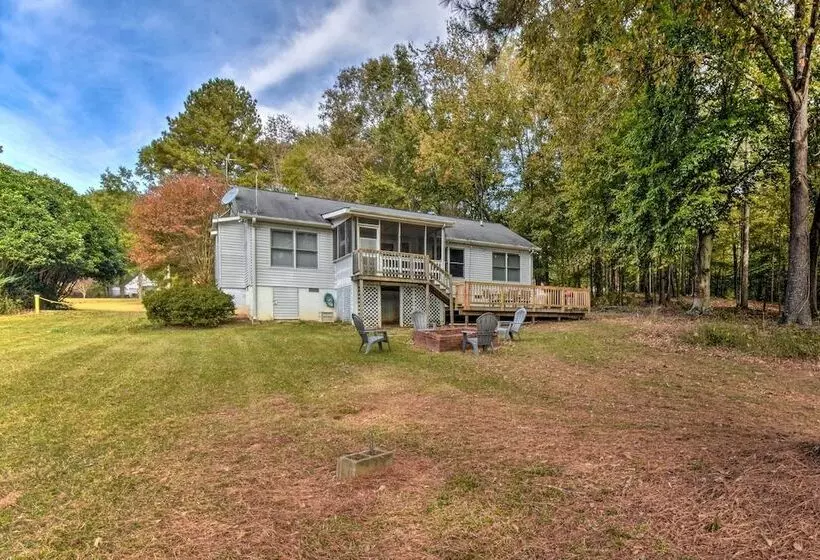 Lakefront Westminster Retreat W/ Boat Dock!