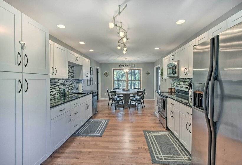 Lakefront Westminster Retreat W/ Boat Dock!