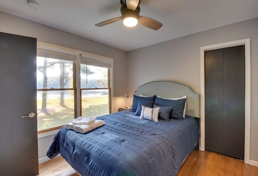 Lakefront Westminster Retreat W/ Boat Dock!