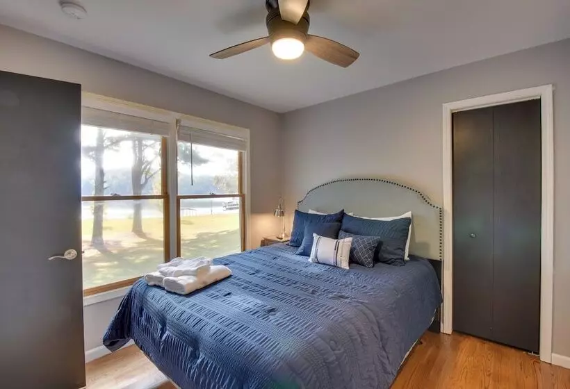 Lakefront Westminster Retreat W/ Boat Dock!