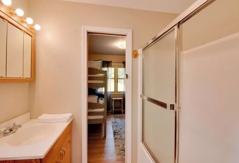 Lakefront Westminster Retreat W/ Boat Dock!