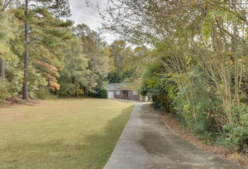 Lakefront Westminster Retreat W/ Boat Dock!