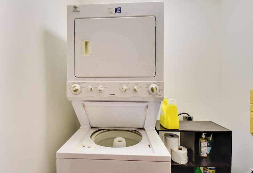 Lakefront Westminster Retreat W/ Boat Dock!