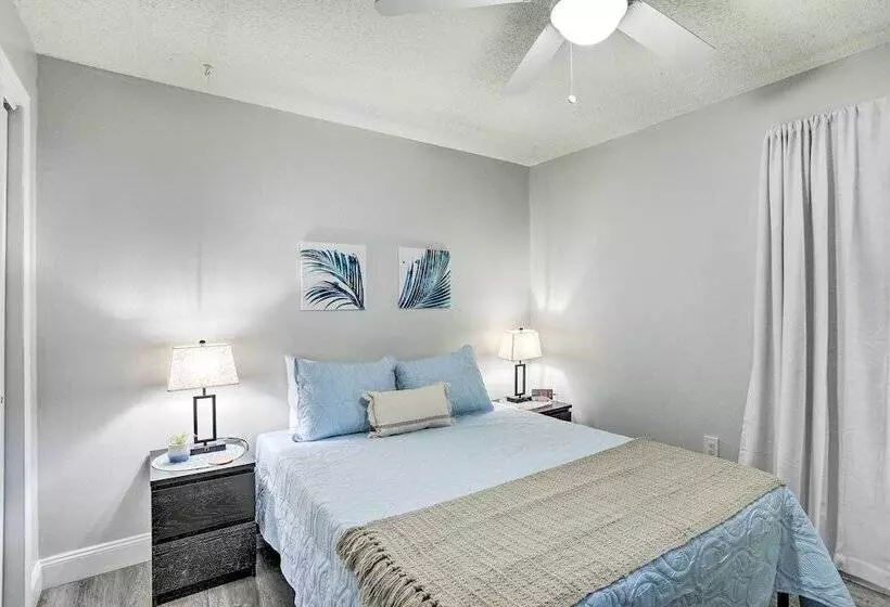 Largo Oasis W/ Pool & Grill: 10 Min To Beach!