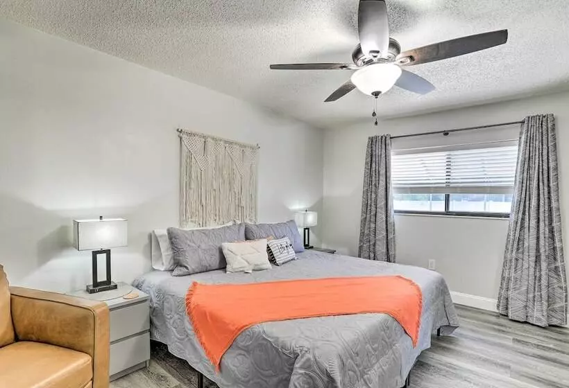 Largo Oasis W/ Pool & Grill: 10 Min To Beach!