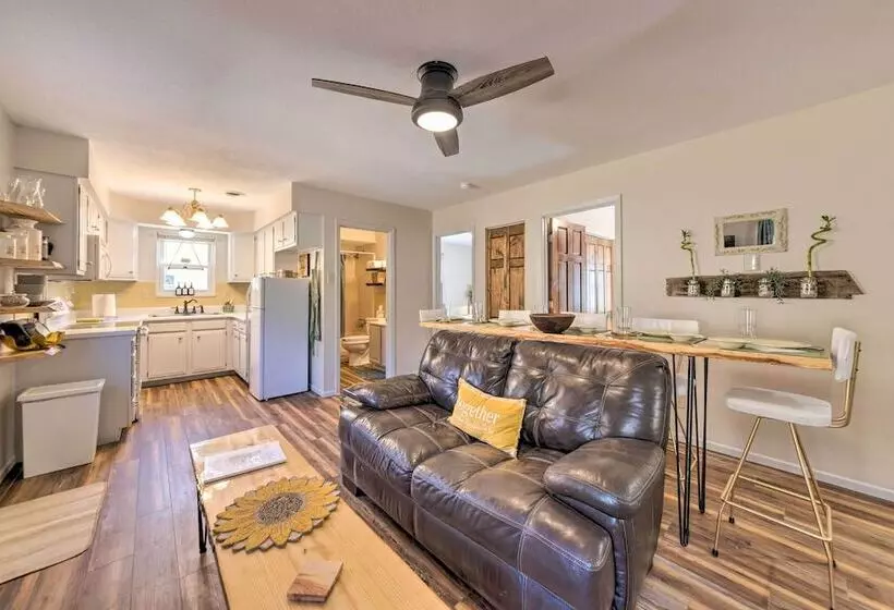 Historic Marthasville Home W/ Shared Amenities!