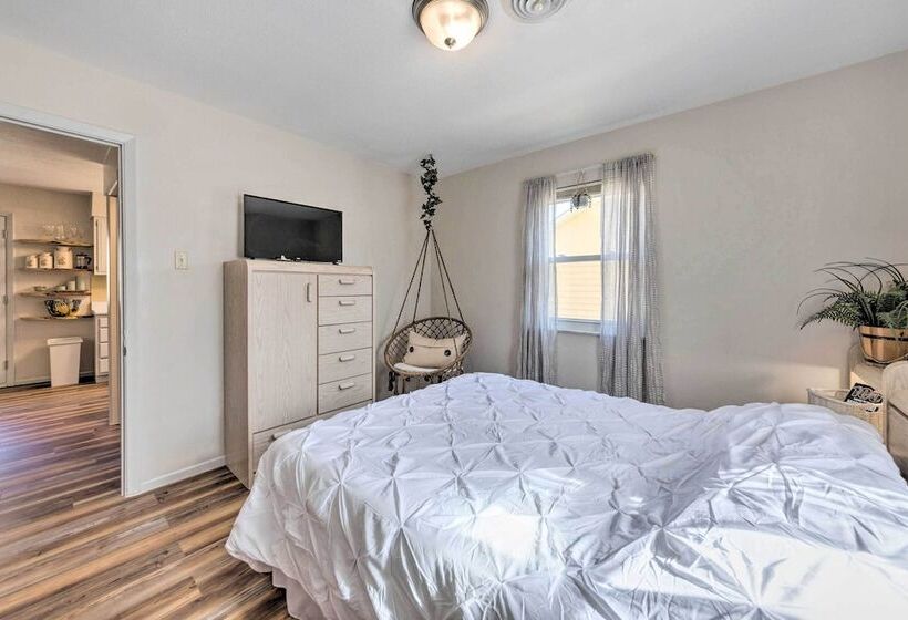 Historic Marthasville Home W/ Shared Amenities!