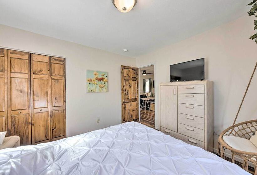 Historic Marthasville Home W/ Shared Amenities!