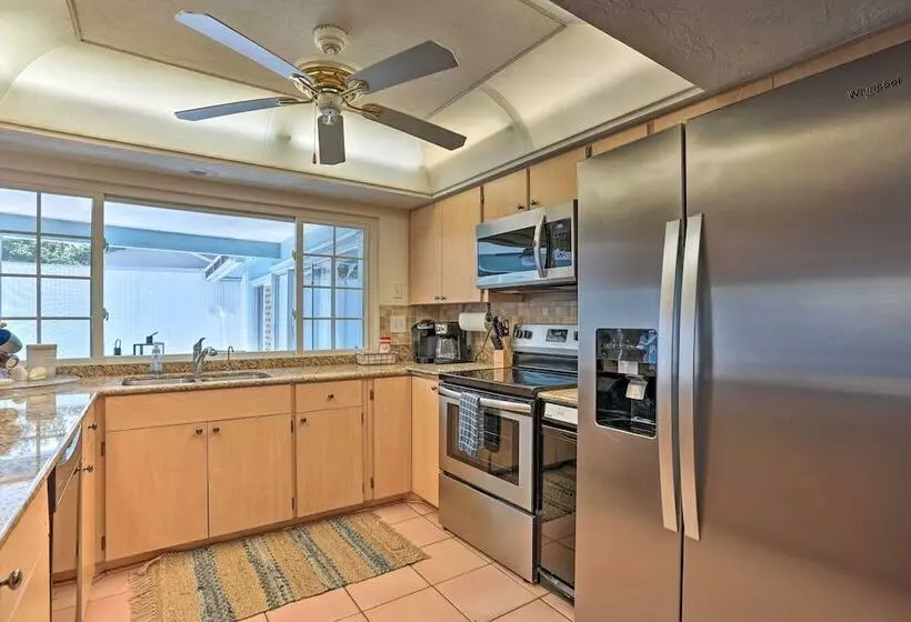 Marco Island Home W/ Heated Pool, Close To Beach!