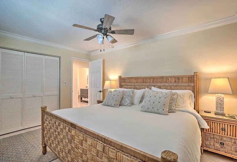 Marco Island Home W/ Heated Pool, Close To Beach!