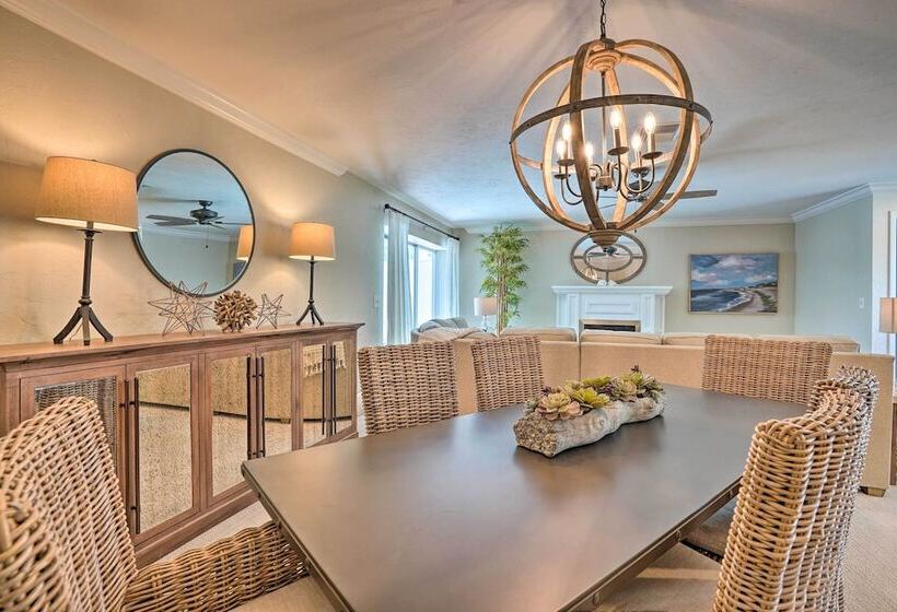 Marco Island Home W/ Heated Pool, Close To Beach!