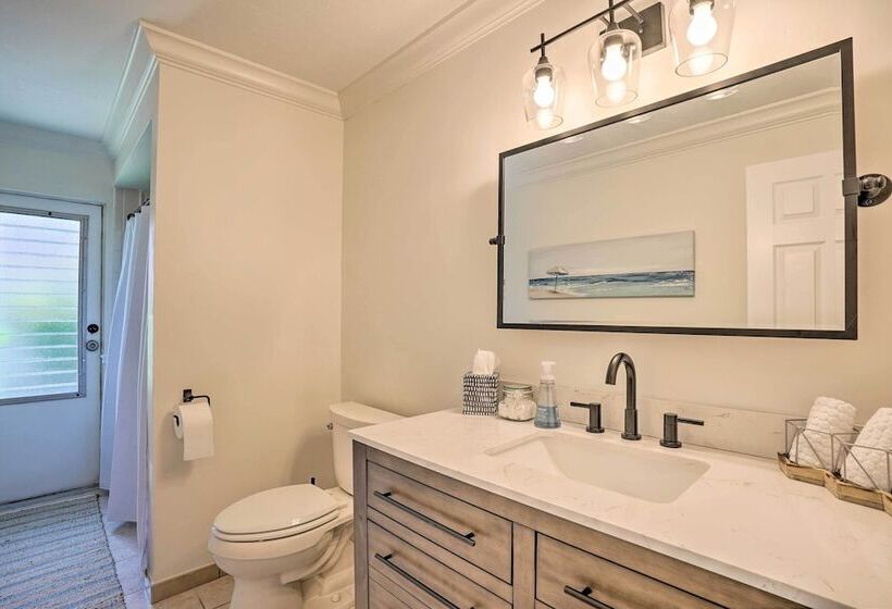 Marco Island Home W/ Heated Pool, Close To Beach!