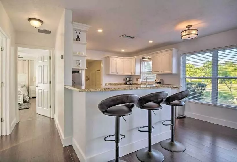 Marco Island Home W/ Pool Near Tigertail Beach!