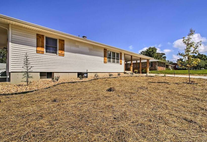 Modern Abode W/ Patio ~ 1 Mi To Stockton Lake!