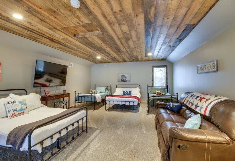 Modern Lakeside Chalet On Crow Wing Chain W/ Dock!