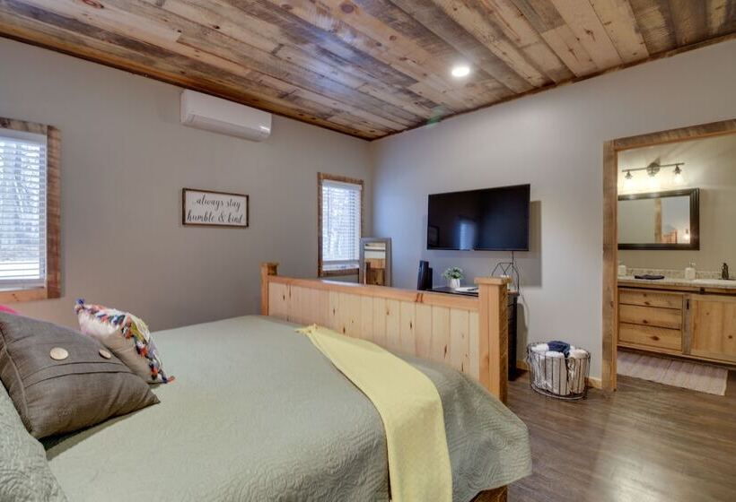 Modern Lakeside Chalet On Crow Wing Chain W/ Dock!