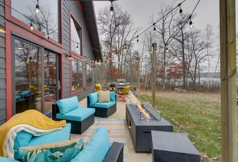 Modern Lakeside Chalet On Crow Wing Chain W/ Dock!