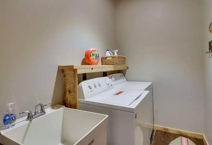 Modern Lakeside Chalet On Crow Wing Chain W/ Dock!