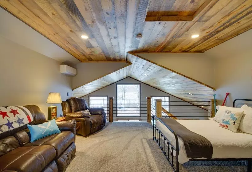 Modern Lakeside Chalet On Crow Wing Chain W/ Dock!