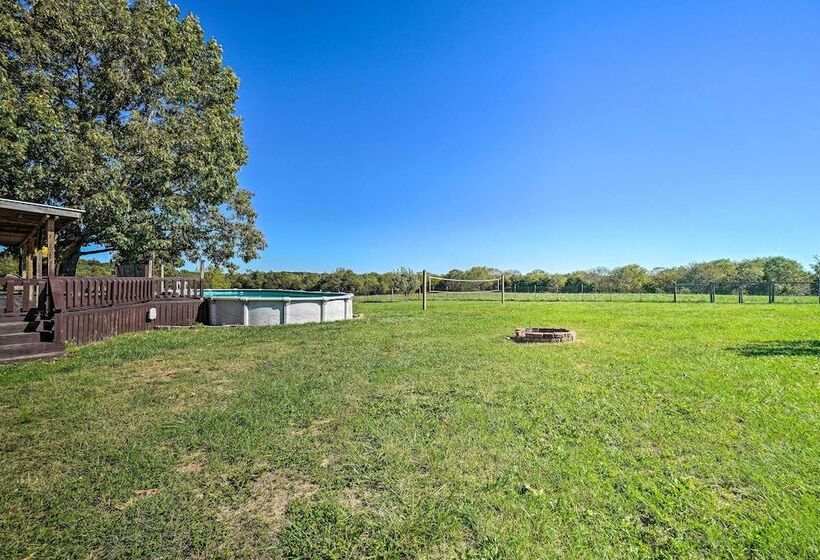 Monett Family Ranch Home W/ Fireplace & Huge Deck!