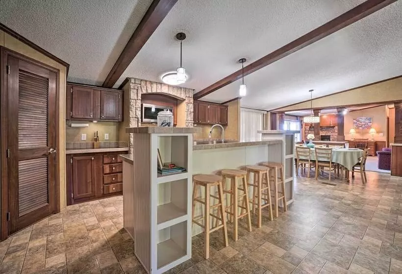 Monett Family Ranch Home W/ Fireplace & Huge Deck!