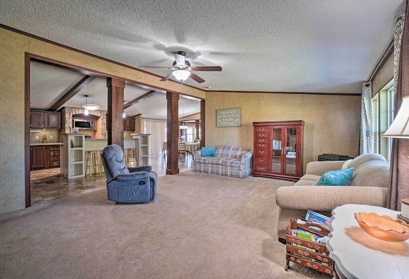 Monett Family Ranch Home W/ Fireplace & Huge Deck!