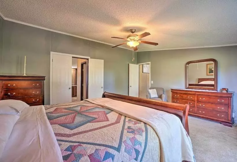 Monett Family Ranch Home W/ Fireplace & Huge Deck!