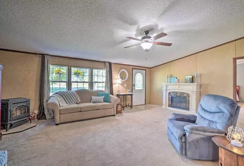 Monett Family Ranch Home W/ Fireplace & Huge Deck!