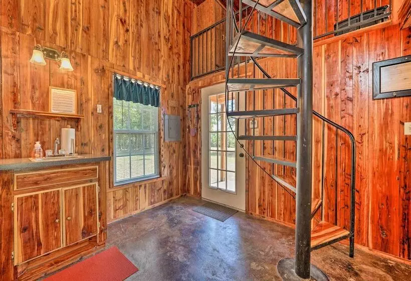 Peaceful  Black Fork Cabin 1    Fish On Site!