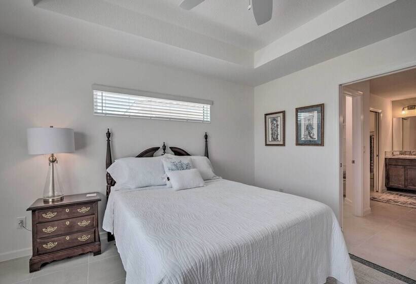 Lanai & Resort Amenities: The Villages Getaway