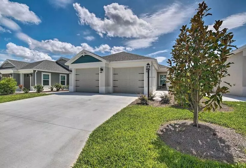 Lanai & Resort Amenities: The Villages Getaway