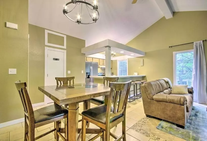 Margarita Resort Retreat In Osage Beach!