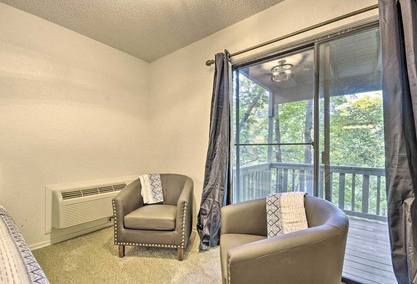 Margarita Resort Retreat In Osage Beach!