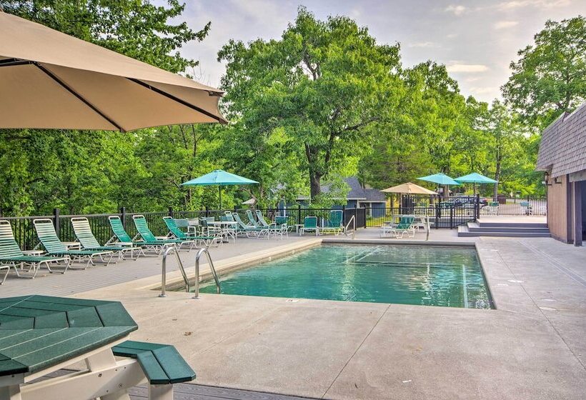 Margarita Resort Retreat In Osage Beach!