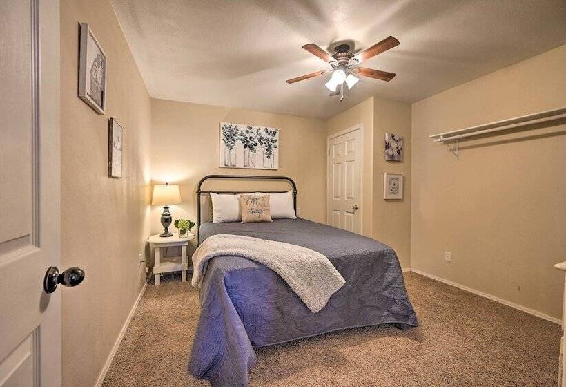 Pet Friendly  Shady Oaks  Broken Bow Gem W/ Patio!