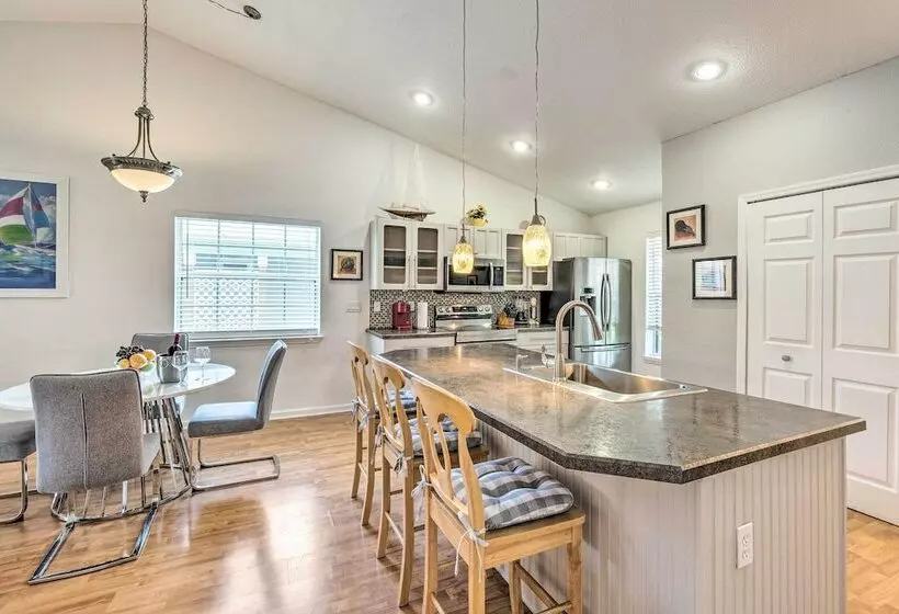 Punta Gorda Home W/ Lanai < 2 Mi To Downtown!