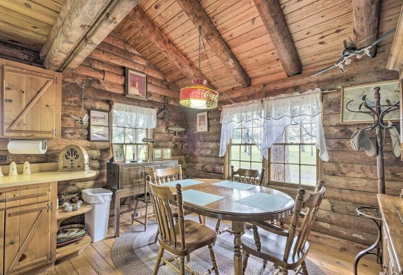 Quaint & Quiet Belleview Cabin On 35 Acres!